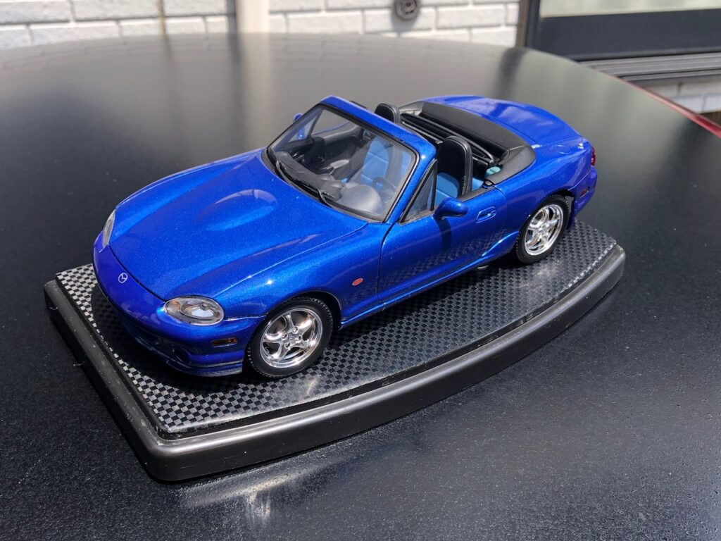 【ボトル】GATE マツダ MX5 Miata ロードスター NB 1/18 ミニカー 白 乗用車